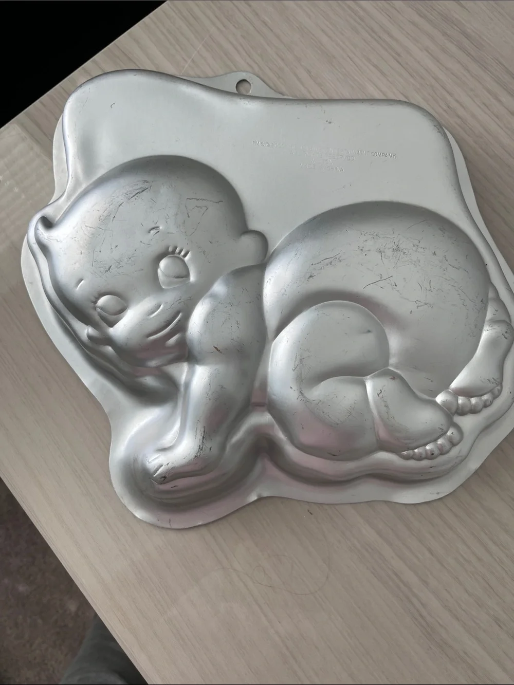 Wilton - Baby Cake Pan - The Itsy Bitsy - Metallic- 2000